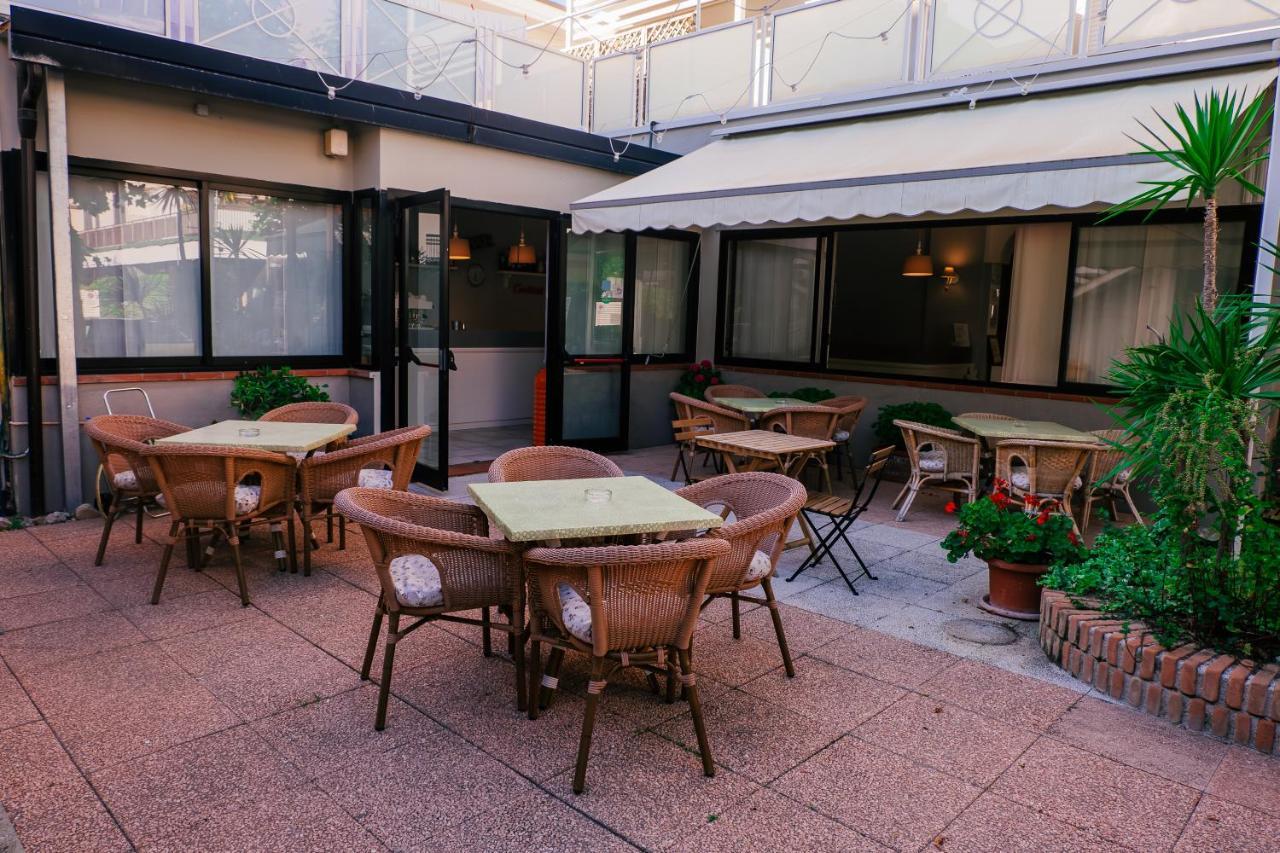 Hotel Jolie Ριτσόνε Εξωτερικό φωτογραφία